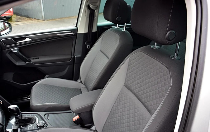 Volkswagen Tiguan cena 85900 przebieg: 182000, rok produkcji 2016 z Radymno małe 466
